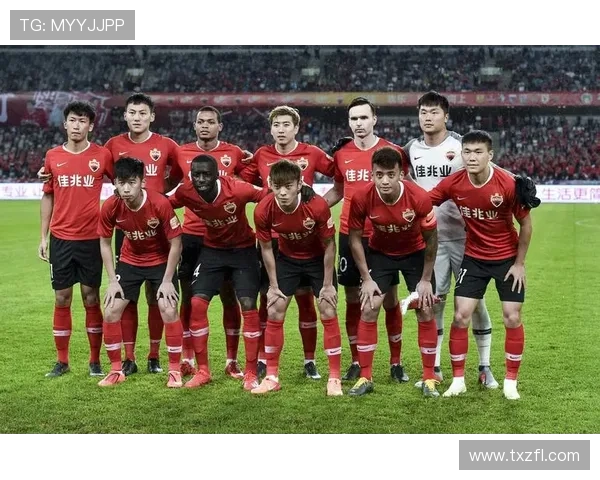 上海足球队运营分析:成功与挑战并存的背后故事 上海足球队运营分析:成功与挑战并存的背后故事