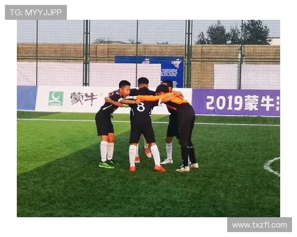 余爽化身足球明星展现魅力风采引发热议与关注 余爽化身足球明星展现魅力风采引发热议与关注