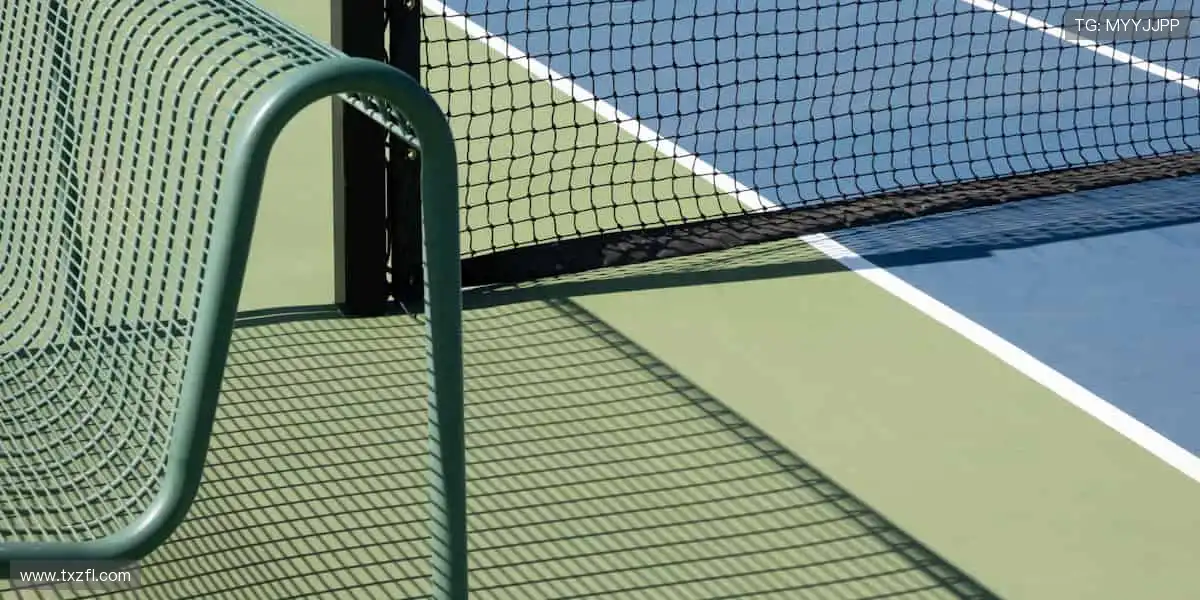 激情碰撞，瞬间点燃！⚽️🏀 锁定我们，见证每一个改写历史的时刻！